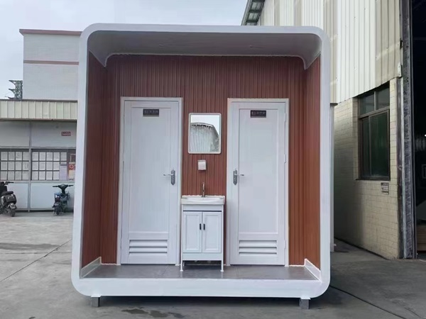 移動公廁